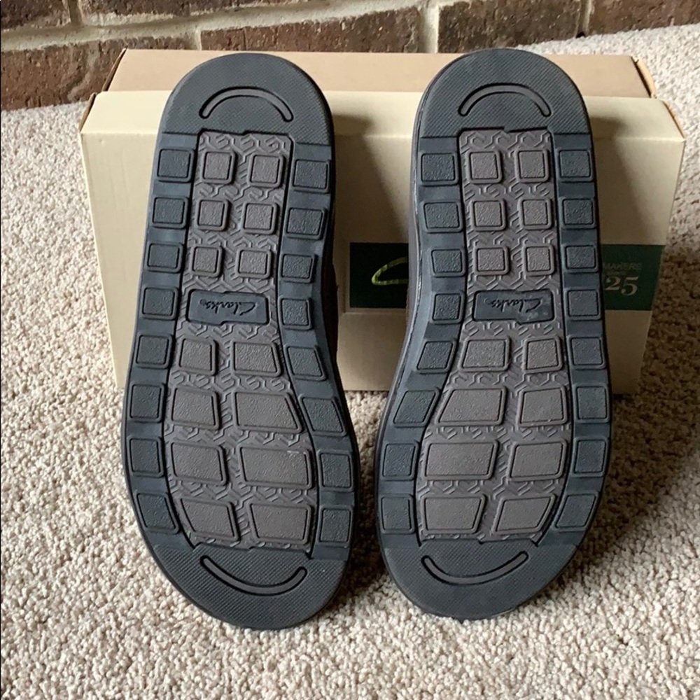 Sandles - Picture 2 of 4